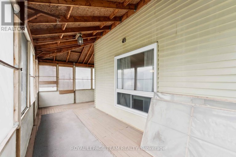 28764655/6351-st-louis-drive/hiawatha-parkconvent-glen/ottawa/ontario/K1C2X9_40