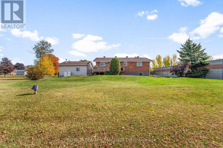 29009688/1059-flynn-avenue/kinburn/ottawa/ontario/K7S3G7_36