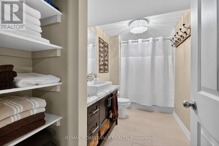 29627313/241-denali-way/stittsville-north/ottawa/ontario/K2S0N1_38