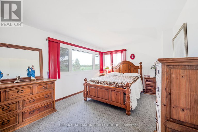 28615407/6050-old-richmond-road/south-of-fallowfield-road/ottawa/ontario/K0A2Z0_24