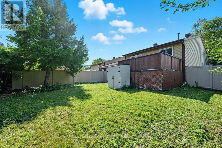 28840953/1577-prestwick-drive/bilberry-creekqueenswood-heights/ottawa/ontario/K1E2E6_16