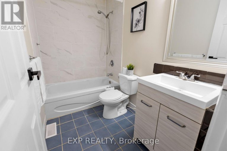 28555628/107-2650-pimlico-crescent/emerald-woodssawmill-creek/ottawa/ontario/K1T2A8_18