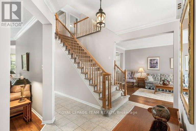 28805295/1575-winterport-way/fallingbrookpineridge/ottawa/ontario/K4A4C3_15