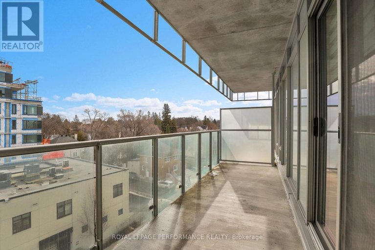 29456392/413-88-richmond-road/westborohampton-park/ottawa/ontario/K1Z0B1_21