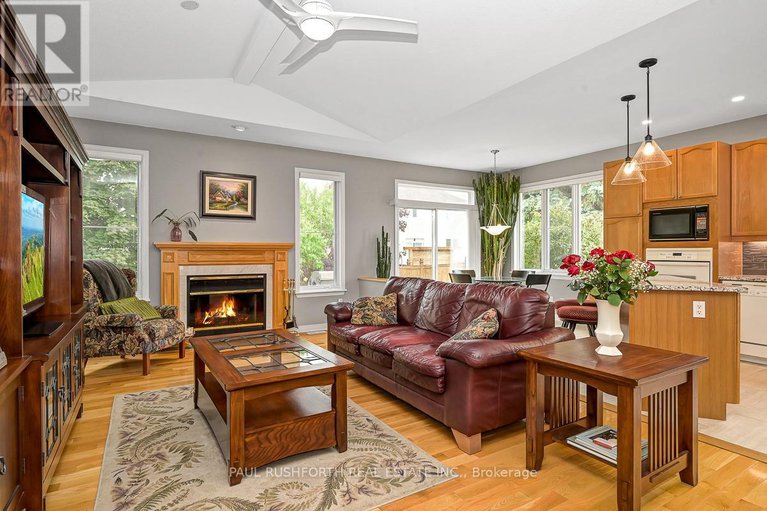 28790405/48-greenhaven-crescent/stittsville-south/ottawa/ontario/K2S2A5_3