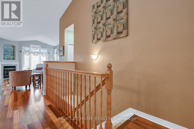 29155365/36-sable-run-drive/stittsville-central/ottawa/ontario/K2S1W8_20