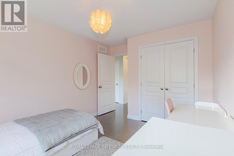 28931178/206-ancaster-avenue/woodroffe/ottawa/ontario/K2B5B3_20
