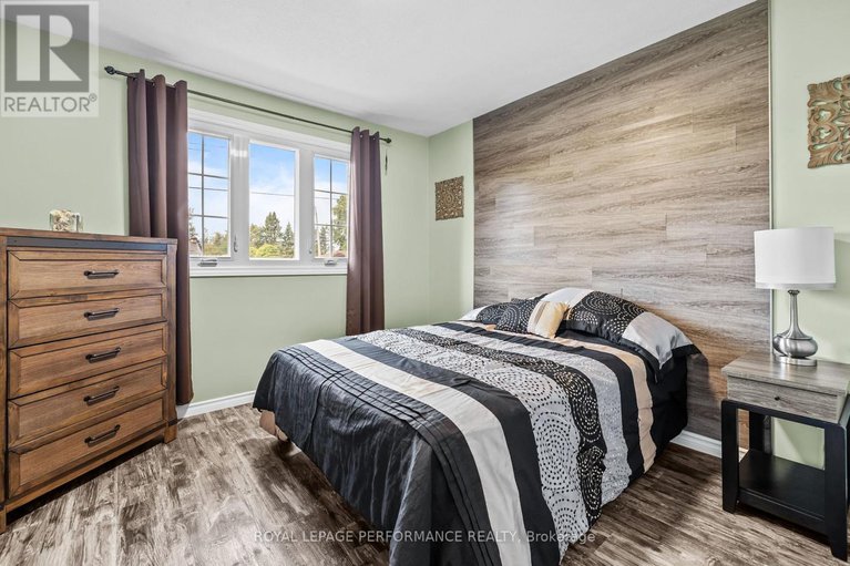 28901447/122-maple-grove-street/russell-twp/russell/ontario/K0A1W0_26
