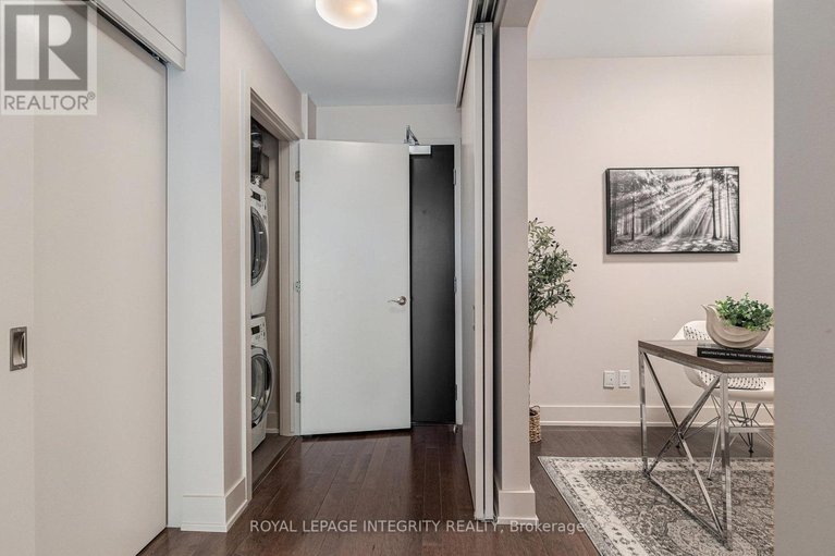 28767931/304-98-richmond-road/westborohampton-park/ottawa/ontario/K1Z0B2_5
