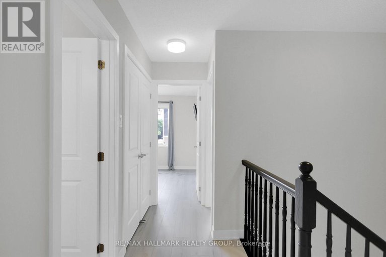 28480332/676-quilter-row/goulbourn-twp-from-franktown-rdsouth-to-rideau/ottawa/ontario/K0A2Z0_33