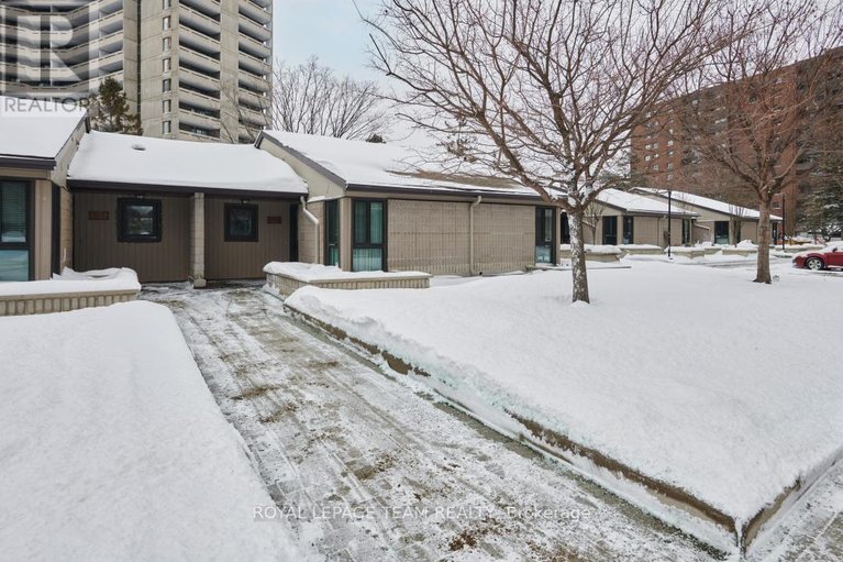 29224788/1137-ambleside-drive/woodroffe/ottawa/ontario/K2B8E2_2