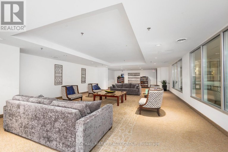 29041672/2701-195-besserer-street/sandy-hill/ottawa/ontario/K1N0B6_33