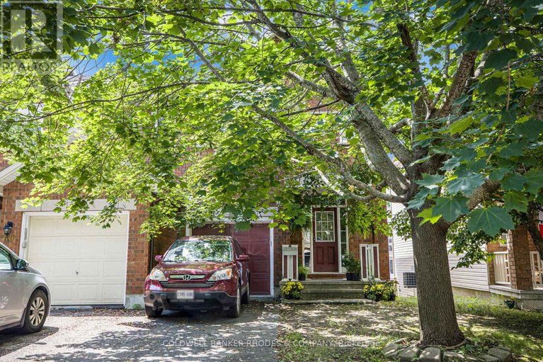 28664762/58-saddlesmith-circle/emerald-meadowstrailwest/ottawa/ontario/K2M2Y9_1
