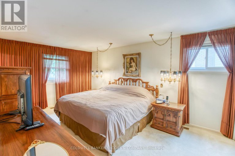 28861258/2005-neepawa-avenue/carlingwood/ottawa/ontario/K2A3L4_16