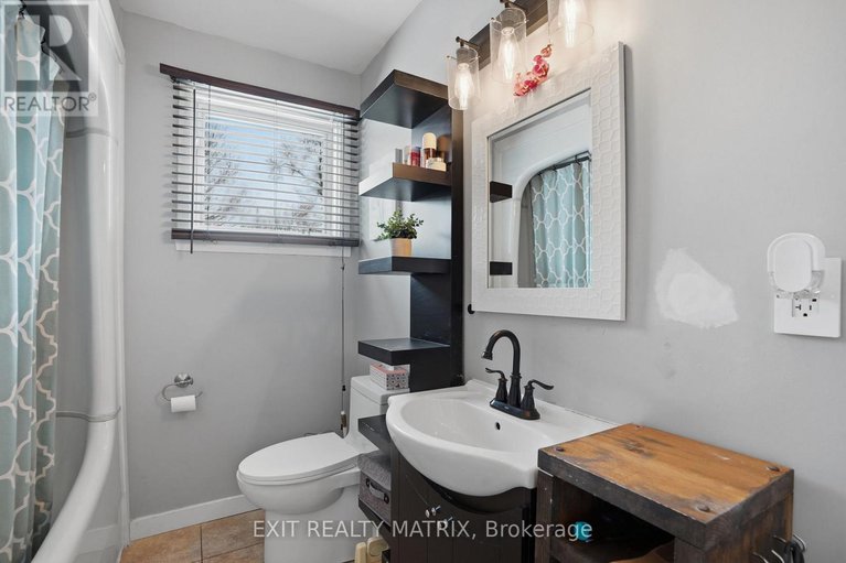 29432668/635-front-road-w/lorignal/champlain/ontario/K0B1K0_20