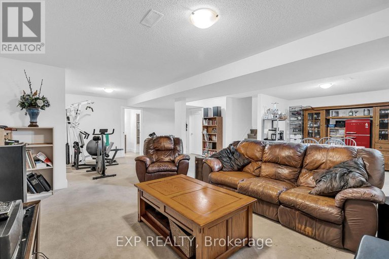 28273592/2114-helene-campbell-road/cedargrovefraserdale/ottawa/ontario/K2J4J2_39