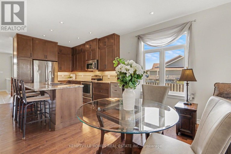 29650659/171-royal-landing-gate/north-grenville-twp-kemptville-south/north-grenville/ontario/K0G1J0_8