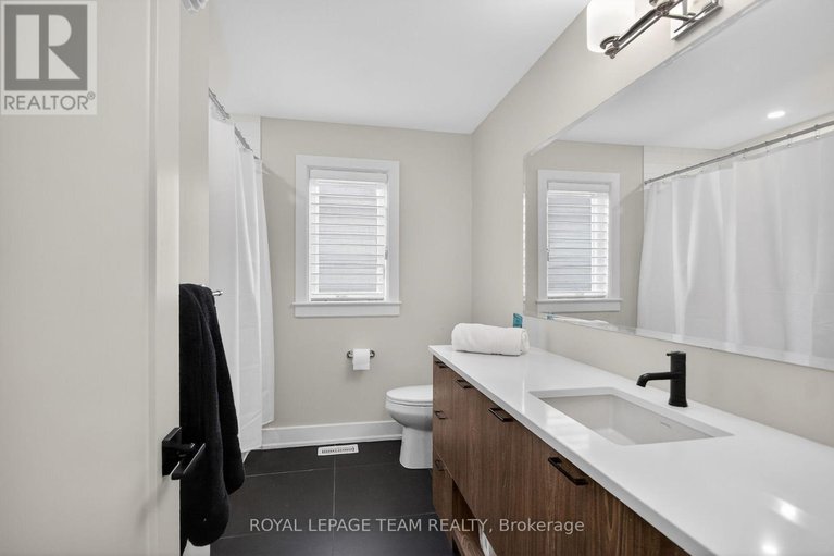 29410673/988-beckton-heights/stittsville-south/ottawa/ontario/K2S2X6_23