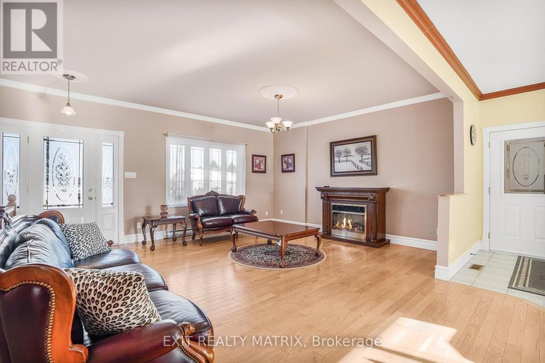 27814681/1854-principale-street/east-hawkesbury/ontario/K0B1A0_7