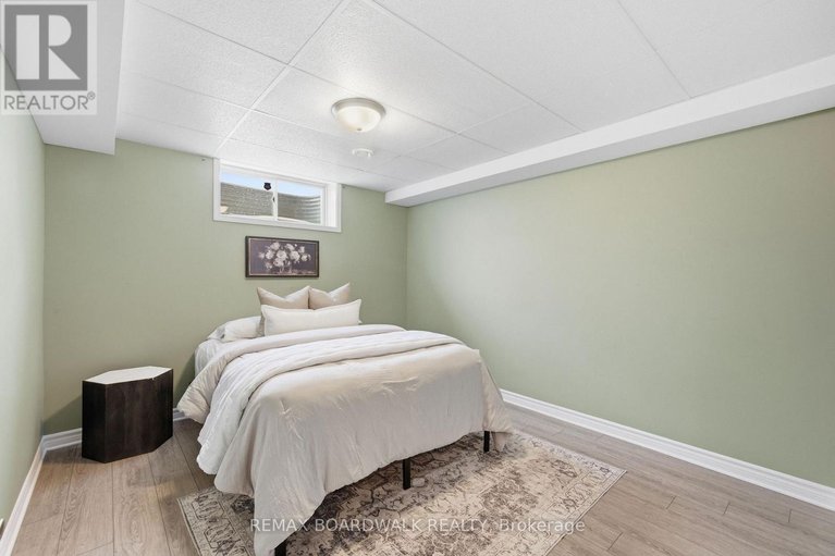 29383280/307-chestnut-private/richmond/ottawa/ontario/K0A2Z0_30