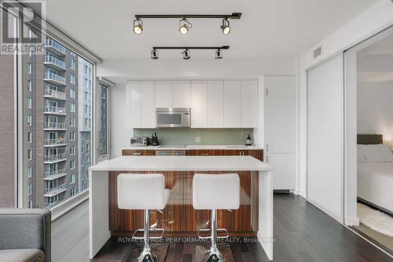 28888604/702-300-lisgar-street/ottawa-centre/ottawa/ontario/K2P0E2_15