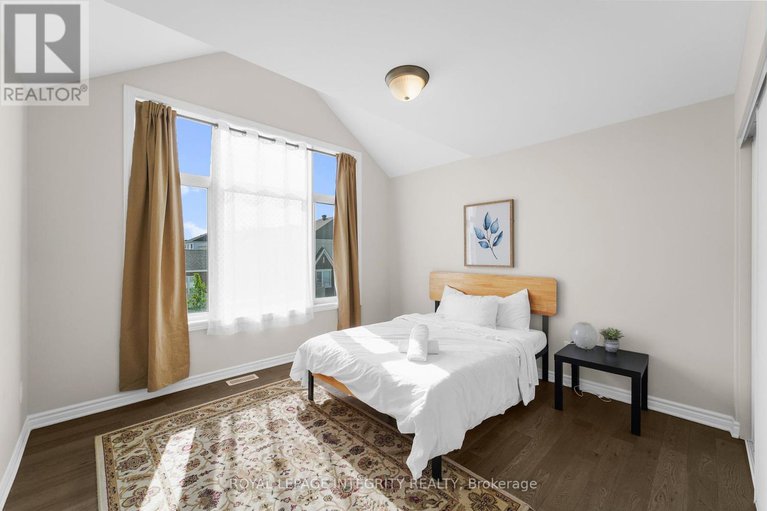 28643913/724-vennecy-terrace/orleans-village/ottawa/ontario/K1W0N3_25