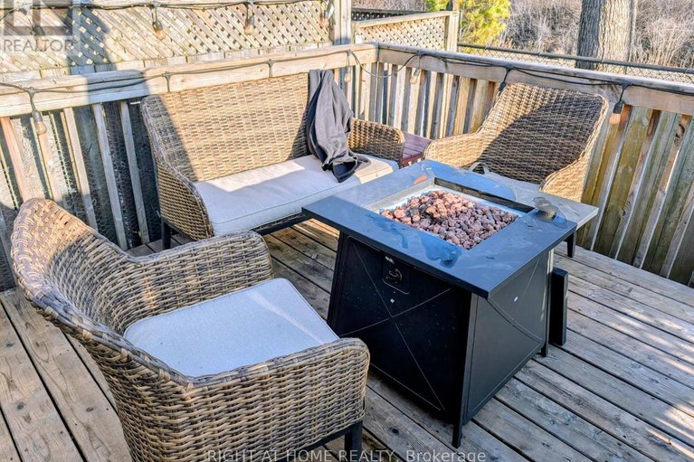 29615079/2034-p-avenue/eastway-gardensindustrial-park/ottawa/ontario/K1G6G7_41