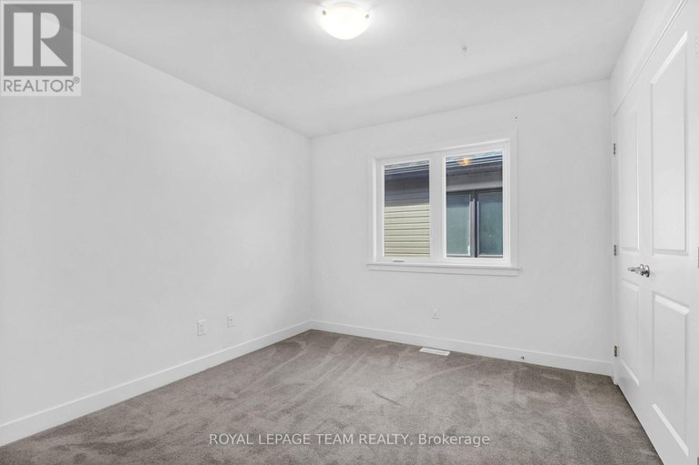 29156187/76-big-dipper-street/riverside-southgloucester-glen/ottawa/ontario/K4M0L8_29