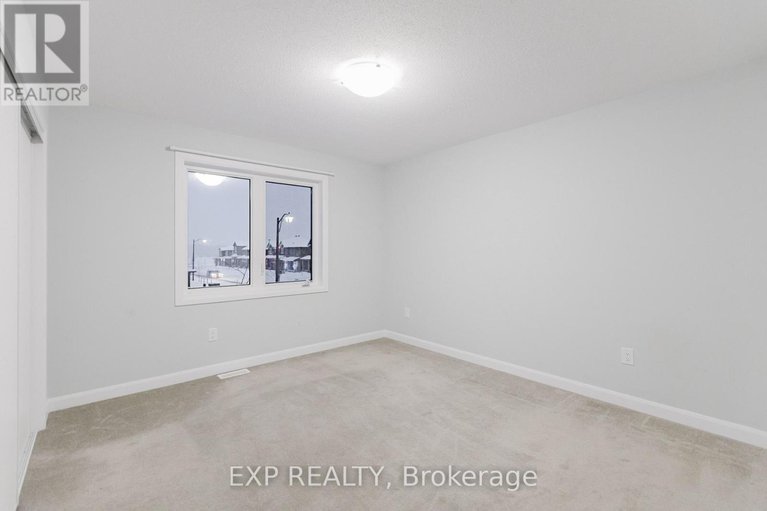 28953712/796-cappamore-drive/half-moon-bay/ottawa/ontario/K2J6V6_34