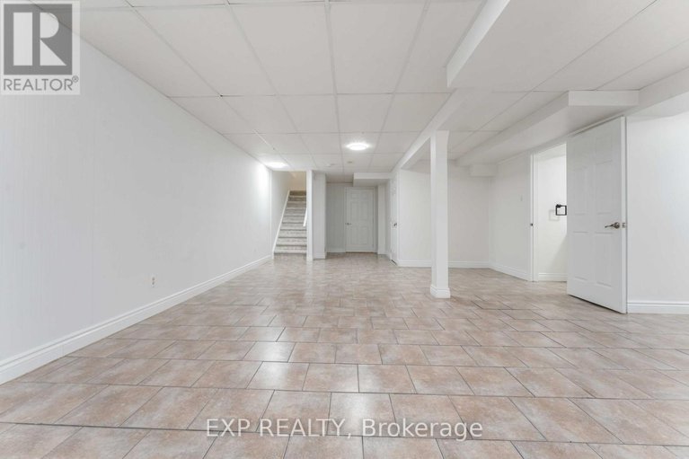 29186601/119-anfield-crescent/barrhaven-east/ottawa/ontario/K2G7B7_42