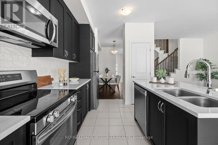 29635221/166-invention-boulevard/morgans-grantsouth-march/ottawa/ontario/K2W0L6_14