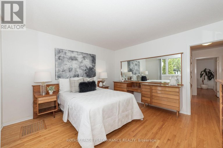 28549709/2091-tawney-road/hawthorne-meadows/ottawa/ontario/K1G1B9_15