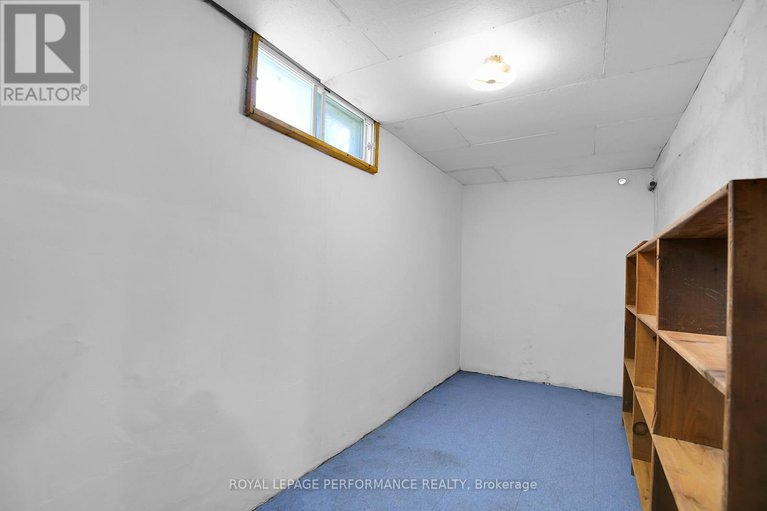 28522253/1379-mayview-avenue/carlington/ottawa/ontario/K1Z8H6_37