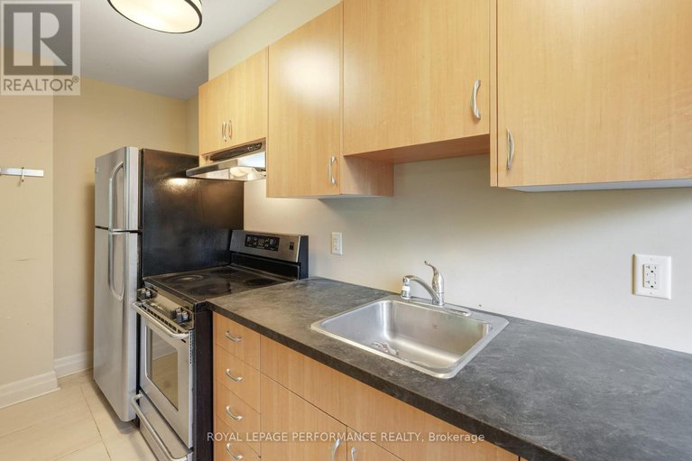 28636681/a-239-fairmont-avenue/civic-hospital/ottawa/ontario/K1Y1X8_27