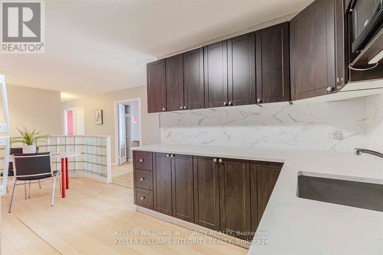 28490447/803-1380-prince-of-wales-drive/carleton-square/ottawa/ontario/K2C3N5_11