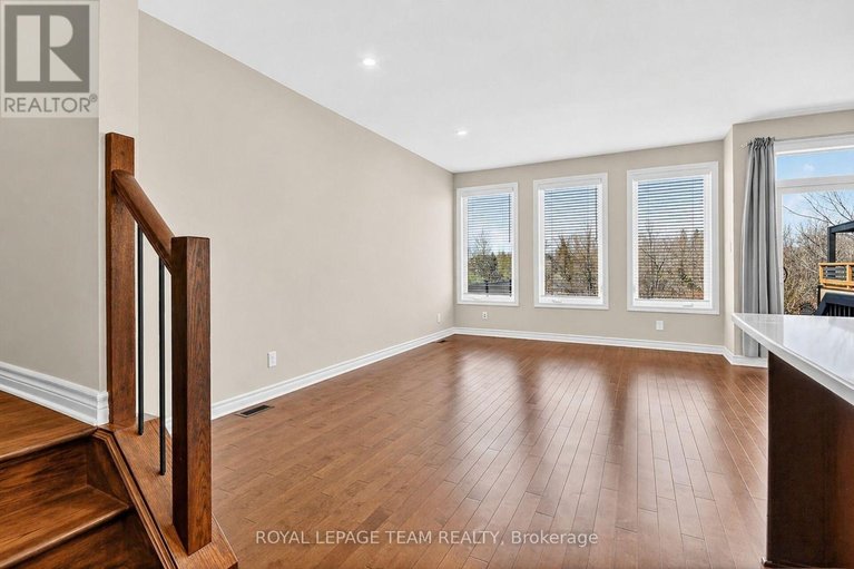 29671422/765-dearborn-private/blossom-parkkemp-parkfindlay-creek/ottawa/ontario/K1T0W3_4