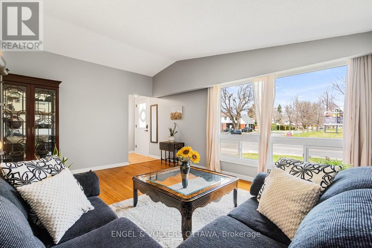 29680502/1004-pleasant-park-road/elmvale-acresurbandale/ottawa/ontario/K1G2A1_8