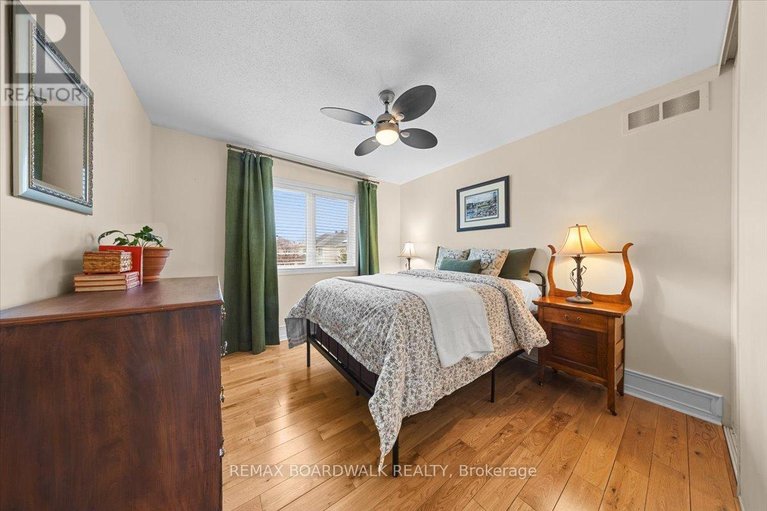 29604029/131-chancery-crescent/avalon-east/ottawa/ontario/K4A4N4_37