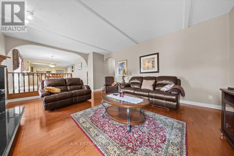 29009459/1538-claymor-avenue/carleton-heights/ottawa/ontario/K2C1T1_13