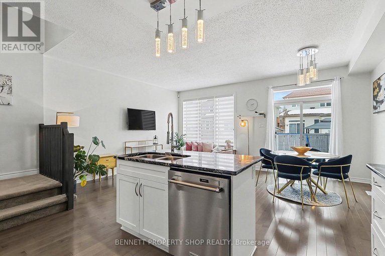 29522197/992-bunchberry-way/blossom-parkkemp-parkfindlay-creek/ottawa/ontario/K1T0L6_6