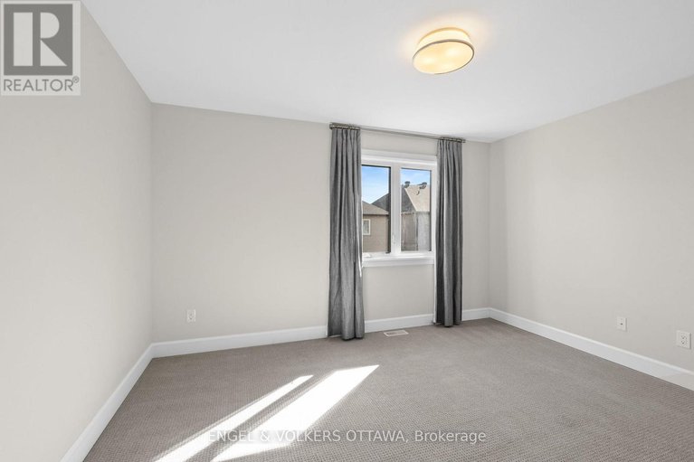 29081106/122-helen-rapp-way/blossom-parkkemp-parkfindlay-creek/ottawa/ontario/K1T0N4_29