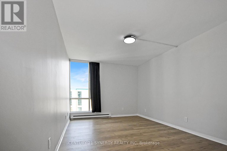 28857826/505-330-centrum-boulevard/bilberry-creekqueenswood-heights/ottawa/ontario/K1E3W2_13