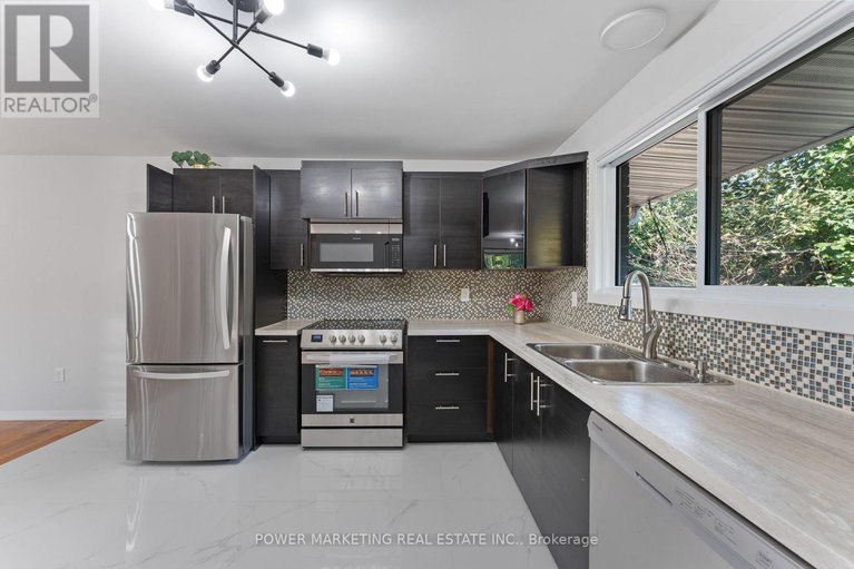 29041669/2372-riley-avenue/queensway-terrace-southridgeview/ottawa/ontario/K2C1J9_10