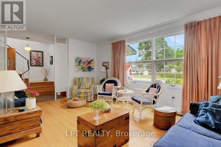 28766287/3008-mccarthy-road/riverside-park-south/ottawa/ontario/K1V8K8_9