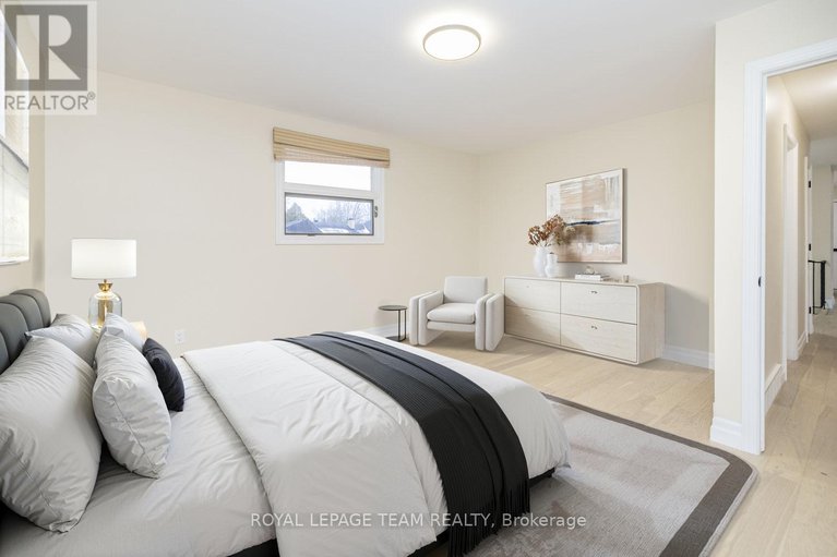 28059076/1245-fairway-drive/manotick-south-to-roger-stevens/ottawa/ontario/K4M1B3_22