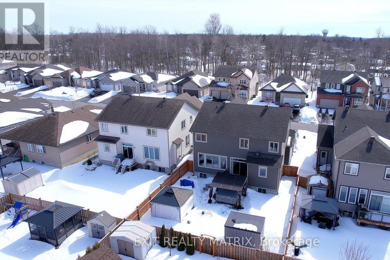 28149549/99-station-trail/village-of-russell/russell/ontario/K4R0A3_47