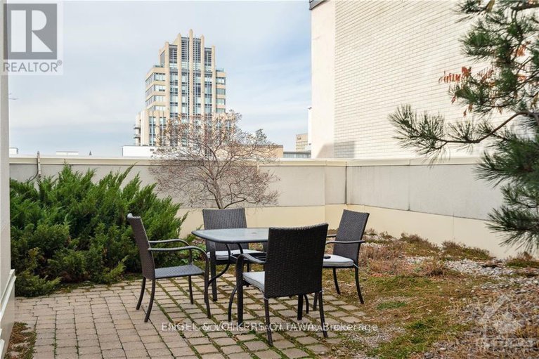 29246392/1112-138-somerset-street-w/ottawa-centregolden-triangle/ottawa/ontario/K2P0A3_11