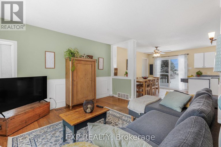 29107612/2690-pattee-road-e/champlain-twp/champlain/ontario/K6A2R2_7