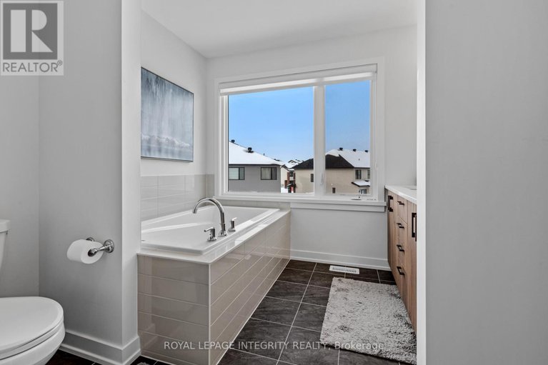 29357839/674-honeydew-street/riverside-southgloucester-glen/ottawa/ontario/K1X0K5_19