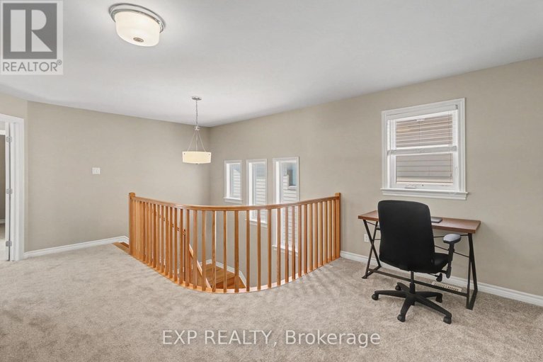 29452603/182-helen-rapp-way/blossom-parkkemp-parkfindlay-creek/ottawa/ontario/K1T0P6_17